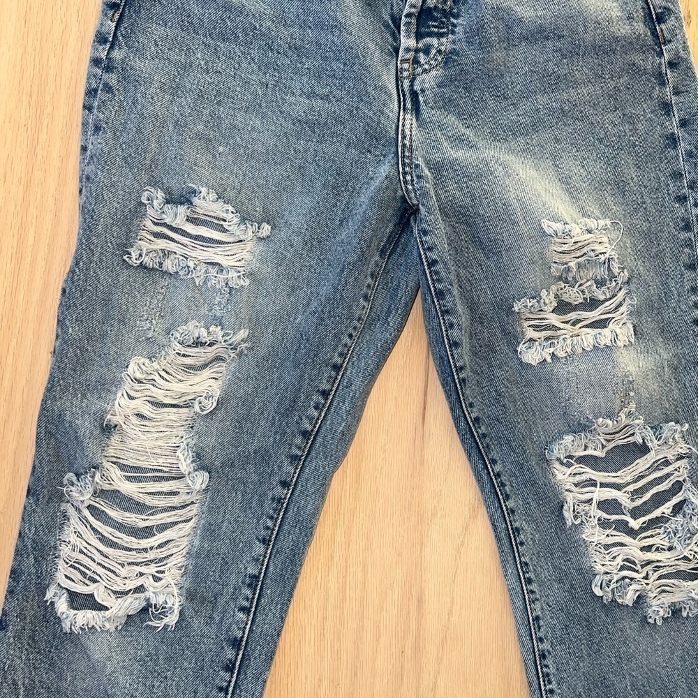 Simple Society Distressed High Rise Jeans Size 27 - Picture 3 of 5